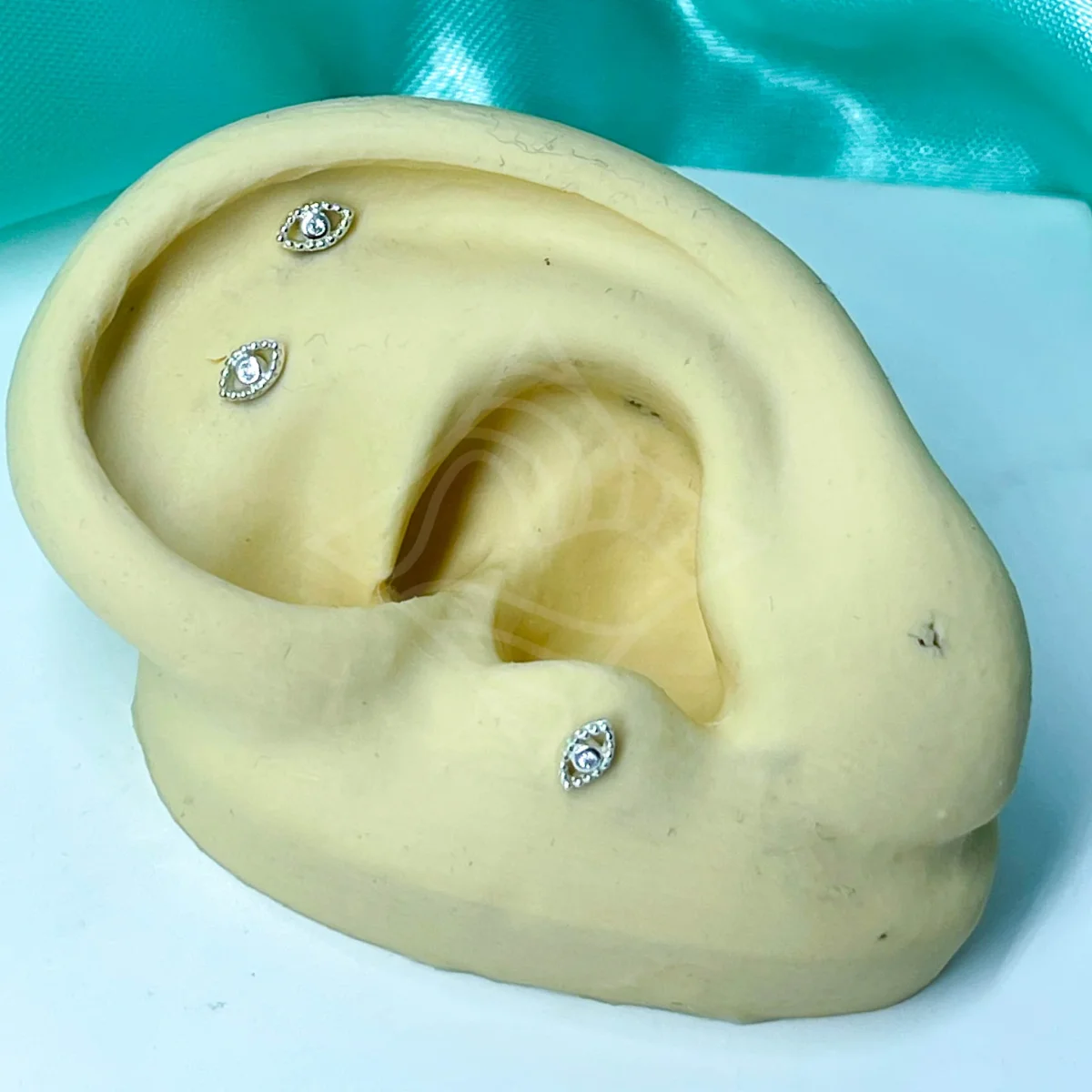Piercing Olho Grego - Image 3